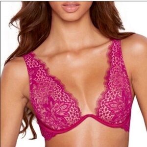 1378- NWOT VS very sexy unlined plunge bra- 32DD- deep raspberry purple color